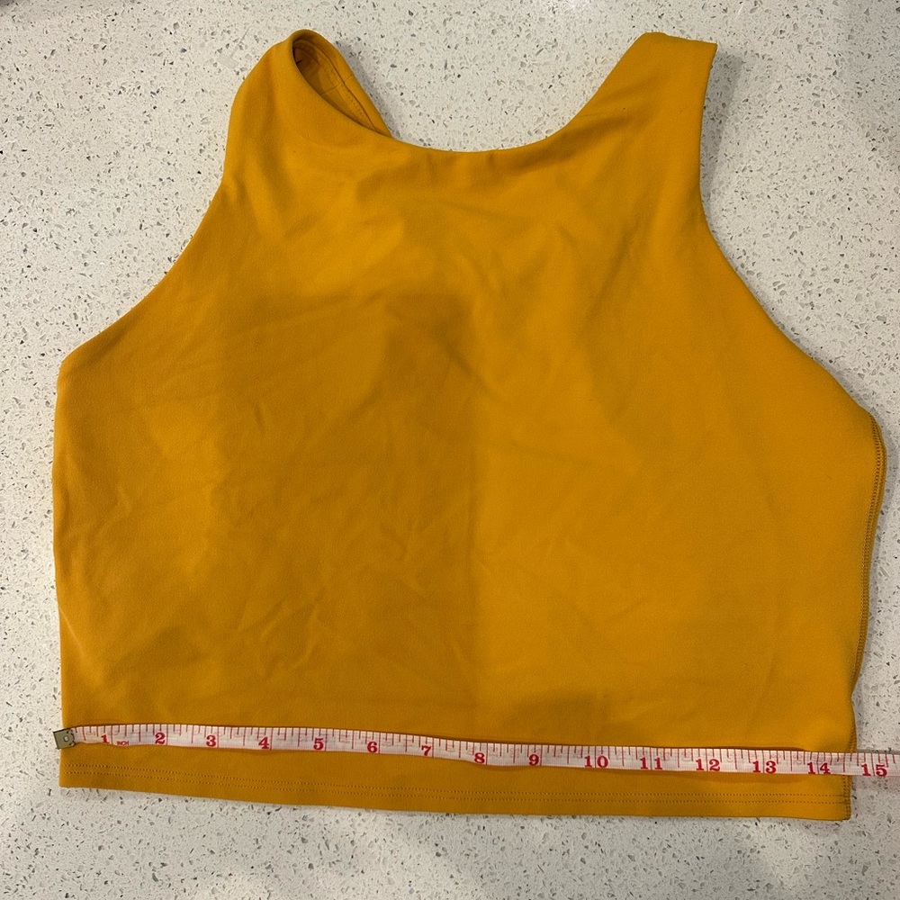 Athleta Conscious Crop